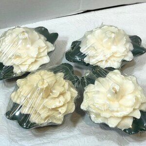 VTG 4 White Magnolia Floating Floral Candles Michael Coffindaffer 5.5"x4"
